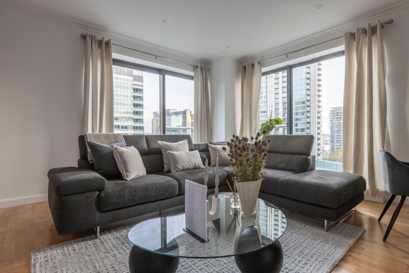 City Waterfront Apartments Londra Esterno foto